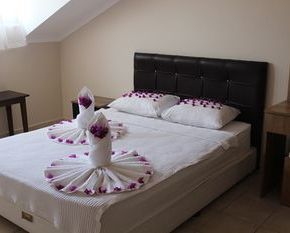 NearBy Hotel