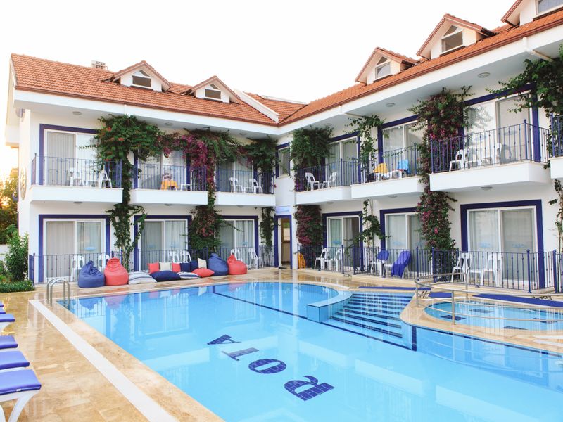 Hotel Photo 1