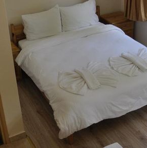 NearBy Hotel