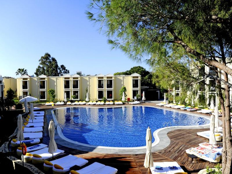 Hotel Photo 1