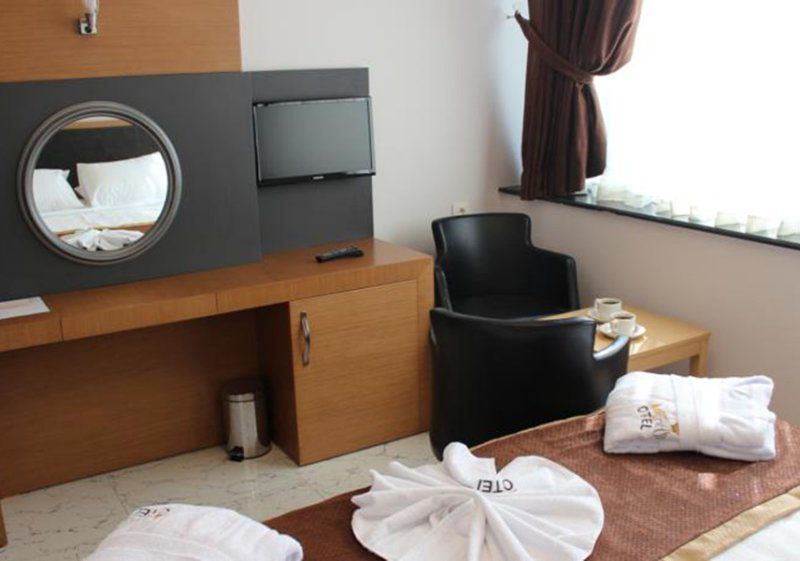 Hotel Photo 11