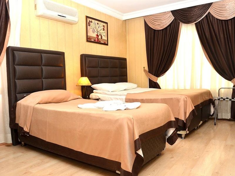 Hotel Photo 1
