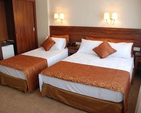 NearBy Hotel