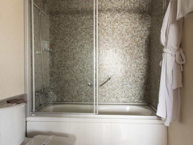 Hotel Photo 9