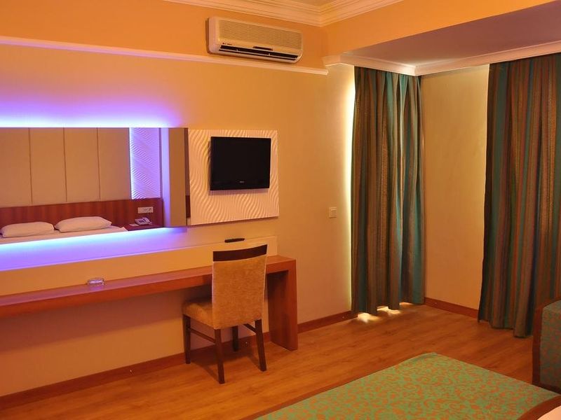 Hotel Photo 11