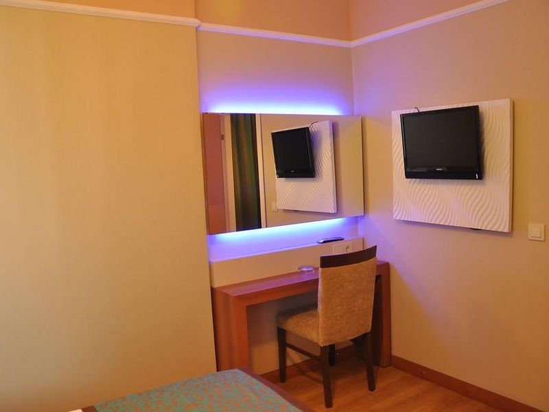 Hotel Photo 8