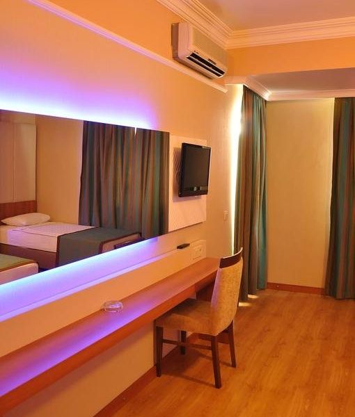 Hotel Photo 9