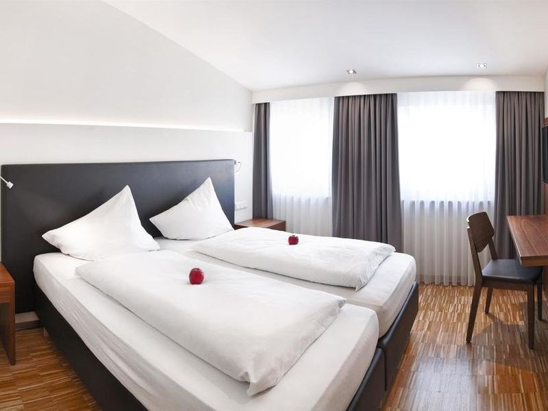 Hotel Photo 1