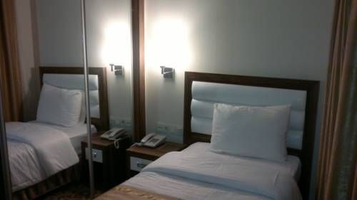 Hotel Photo 12