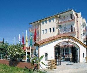 Catty Cats Garden Hotel Side Turkey