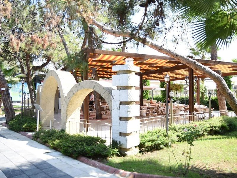 Hotel Photo 1