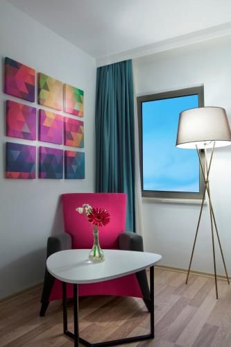 Hotel Photo 6