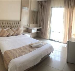 NearBy Hotel