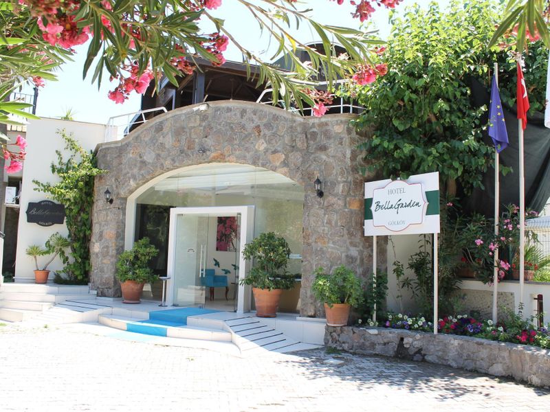 Hotel Photo 1
