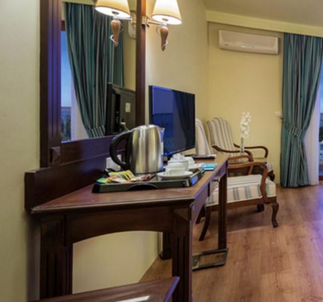 Hotel Photo 6