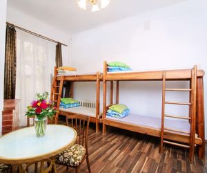 Hollywood Home Hostel Lvov Ukraine