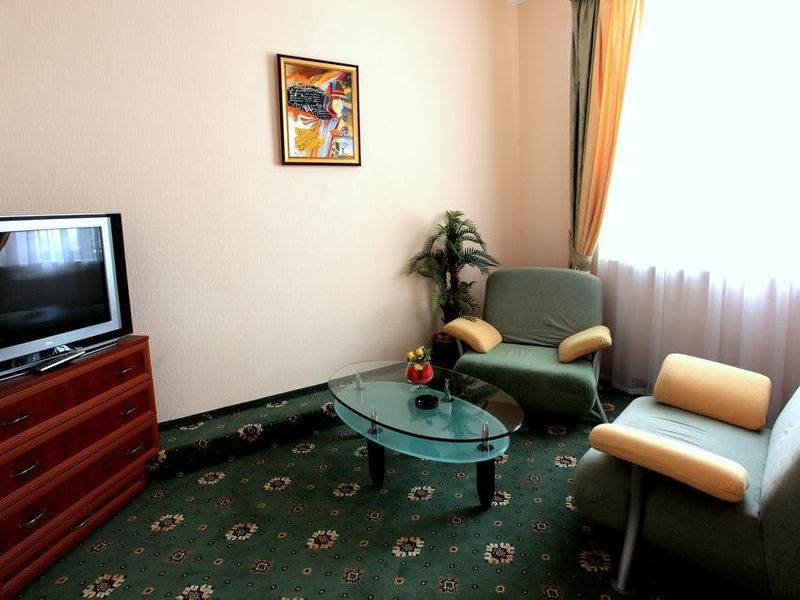 Hotel Photo 9
