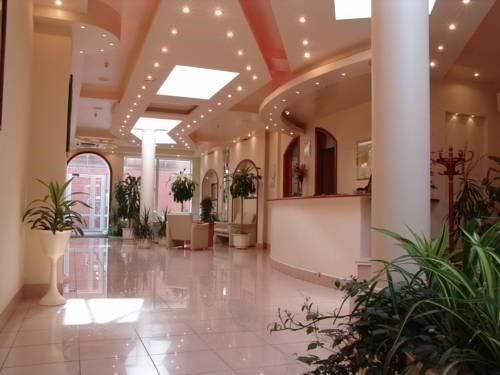 Hotel Photo 9