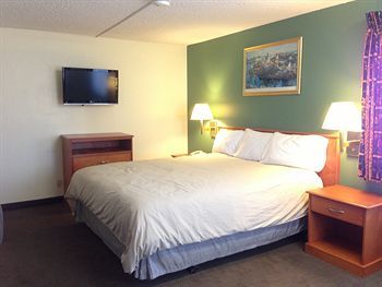 Photo of Simply Home Inn & Suites - Riverside