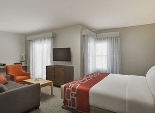 Corporate Inn Sunnyvale - All-Suite Hotel