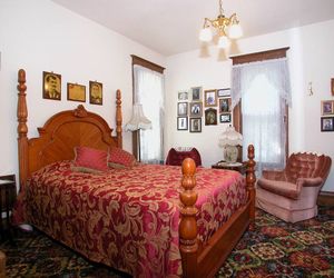 Spurs n Lace Bed & Breakfast Inn Colorado Springs United States