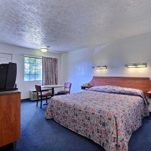 Photo of Days Inn by Wyndham Indianapolis South