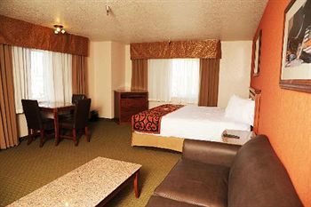 Ramada by Wyndham Elko Hotel at Stockmen’s Casino