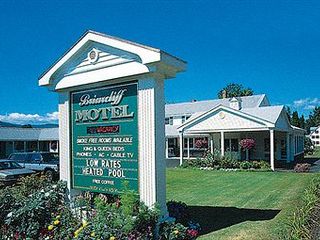 Фото отеля Briarcliff Motel