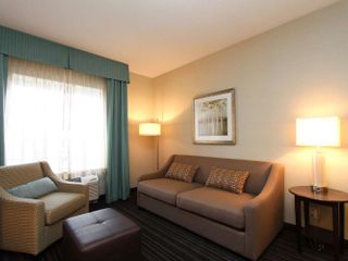 Фото отеля Hampton Inn & Suites by Hilton St. John's Airport