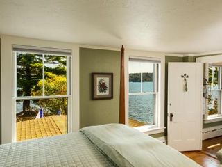 Фото отеля Lake House at Ferry Point