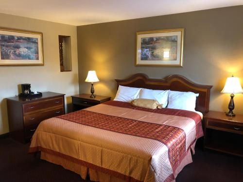 Hotel image for: Travel Inn & Suites Flemington
