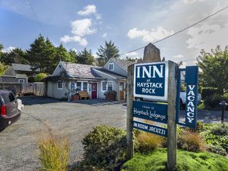 Hotel pic Inn at Haystack Rock