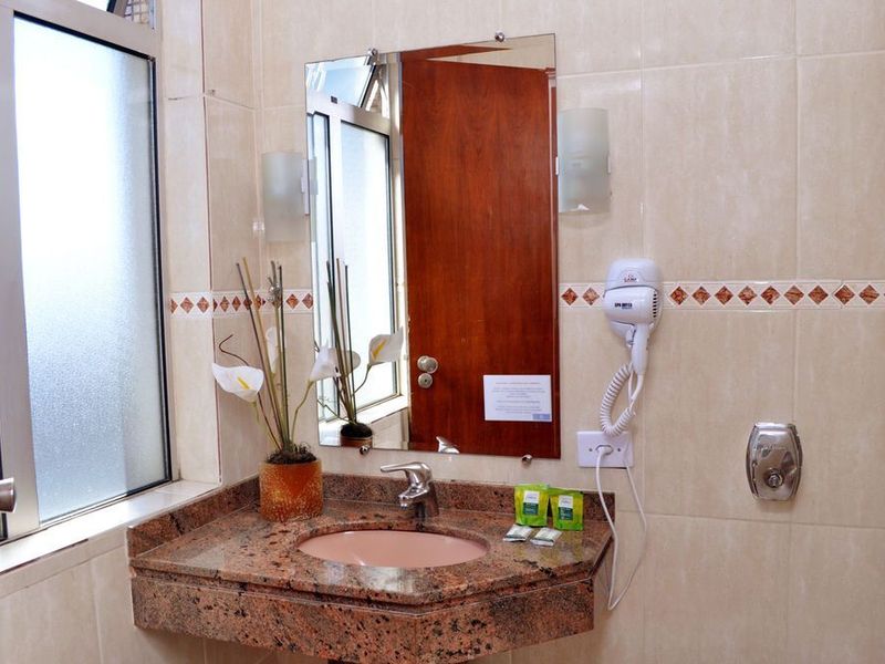 Hotel Photo 11