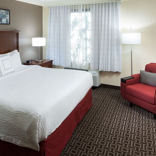 Photo of TownePlace Suites by Marriott San Antonio Airport