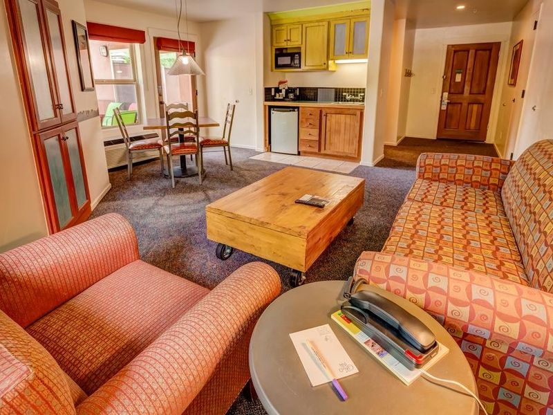 Hotel Photo 5