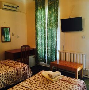 NearBy Hotel