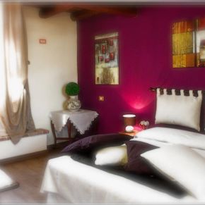 NearBy Hotel