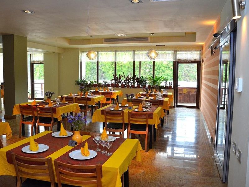 Hotel Photo 9
