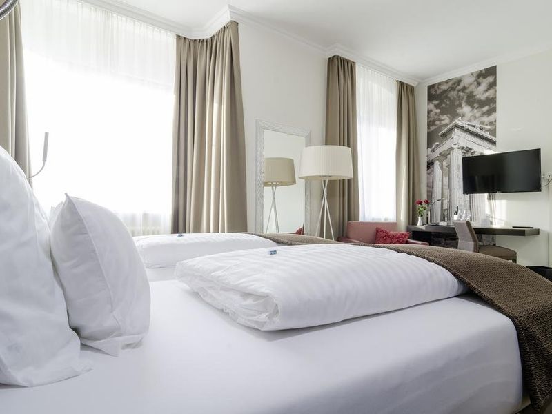 Hotel Photo 3