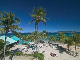 Фото отеля Sapphire Beach Resort