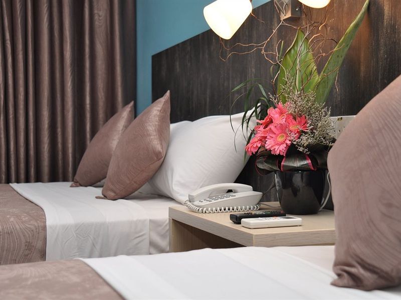 Hotel Photo 6