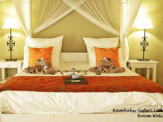 Фото отеля Kambaku Safari Lodge