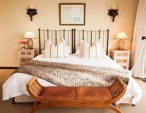 Headlands House Guest Lodge Brenton-on-Sea South Africa