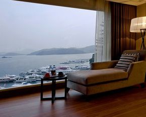 NearBy Hotel