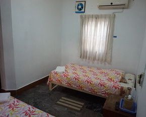 NearBy Hotel