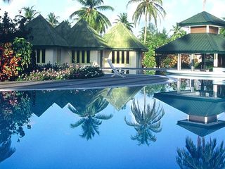 Фото отеля Equator Village Resort