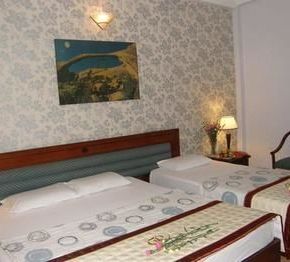 NearBy Hotel