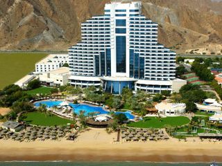 Фото отеля Le Meridien Al Aqah Beach Resort
