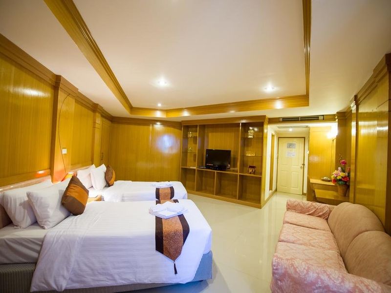 Hotel Photo 9