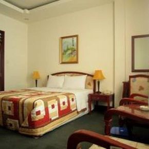 NearBy Hotel
